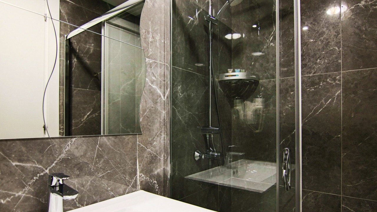 Photo of Bathroom in Acropolis