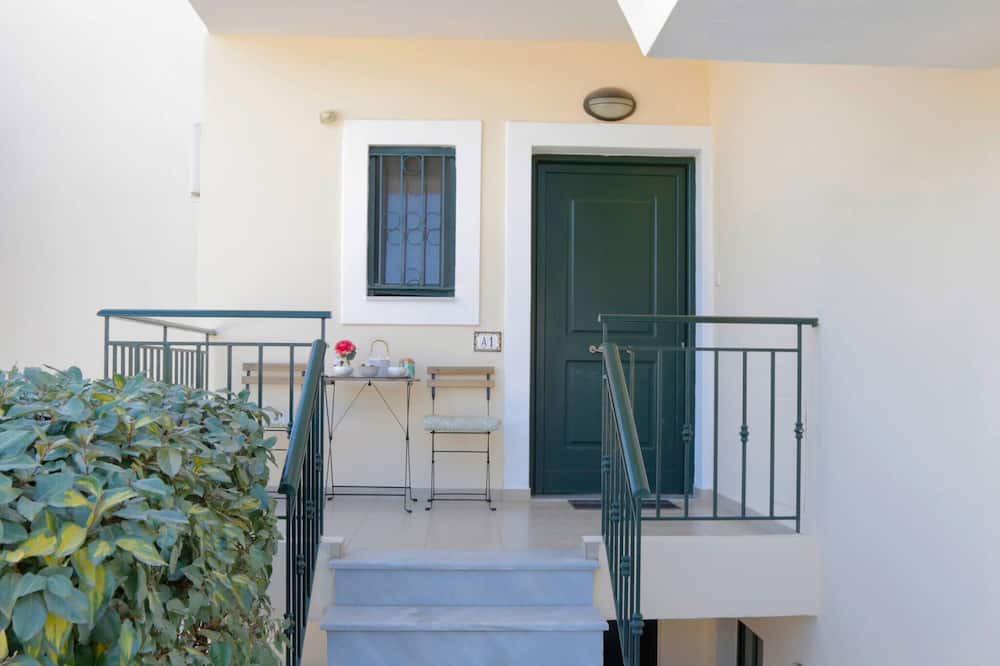Photo of Patio Balcony in Aigialeia