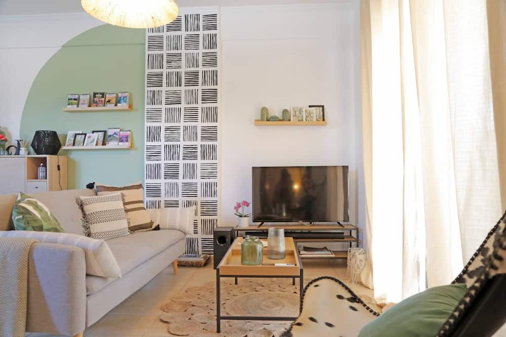 Photo of Livingroom in Aigialeia