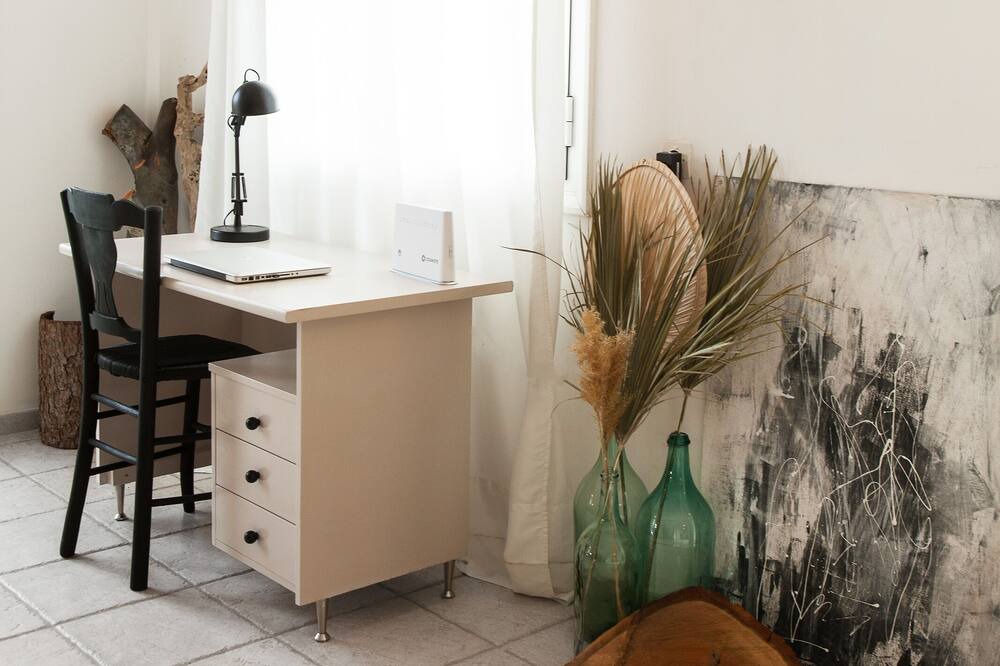 Photo of Bedroom in East Mani