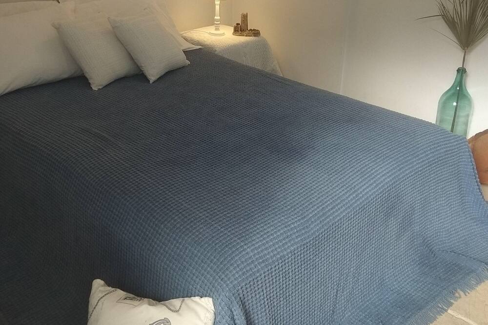 Photo of Bedroom in East Mani