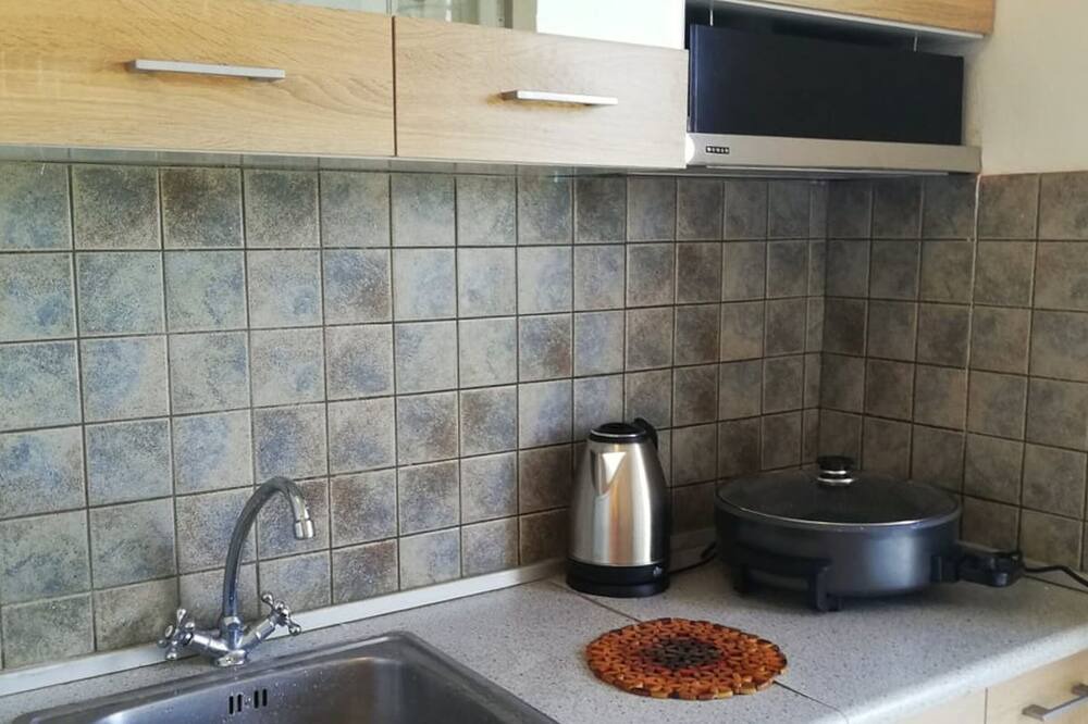Photo of Kitchen in East Mani