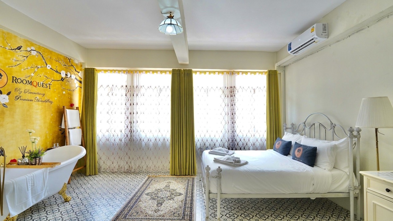 Photo of Bedroom in Talat Noi