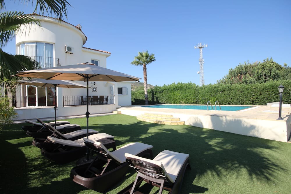Photo of Outdoor in Karsiyaka