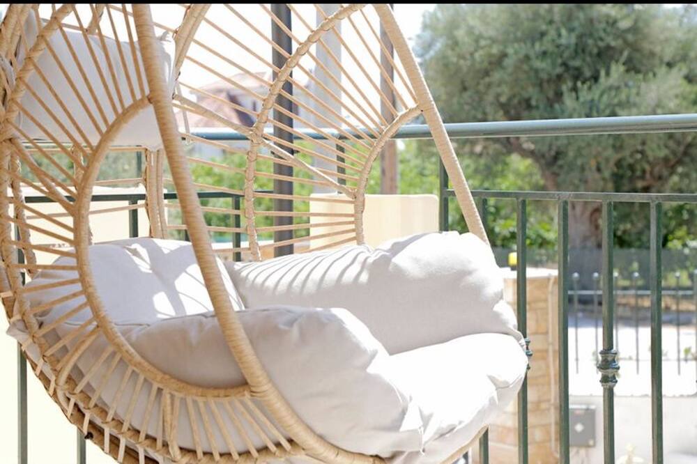 Photo of Patio Balcony in Aigialeia