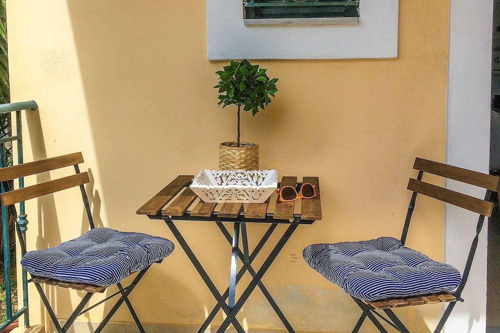 Photo of Patio Balcony in Aigialeia