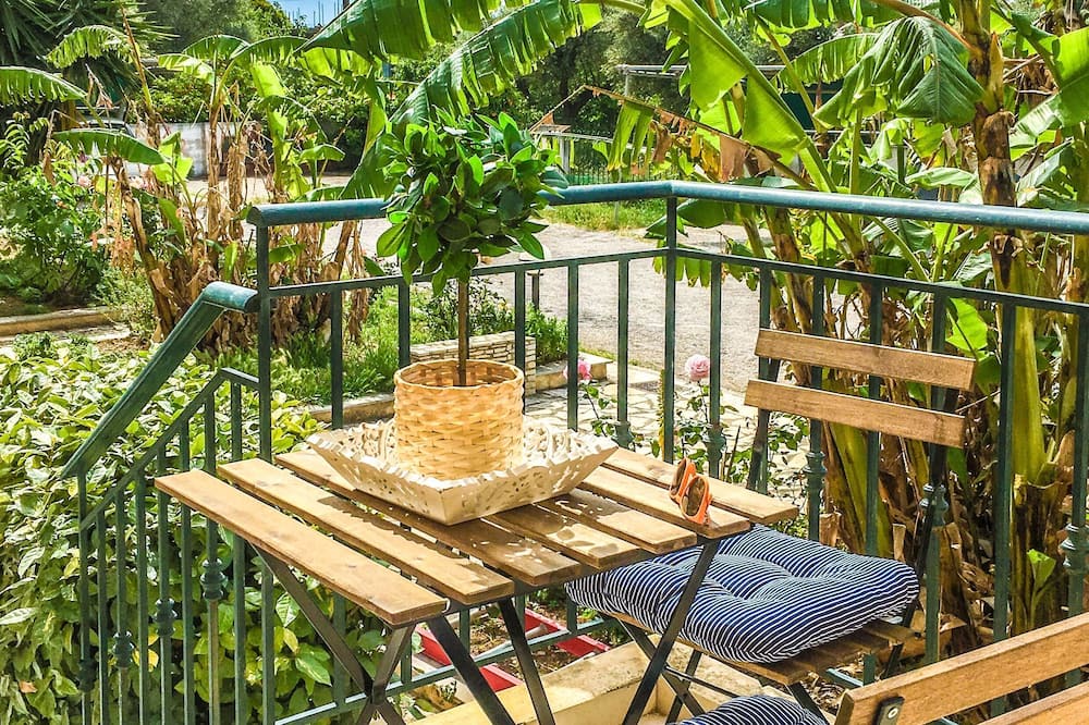 Photo of Patio Balcony in Aigialeia