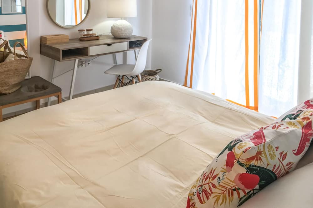 Photo of Bedroom in Aigialeia
