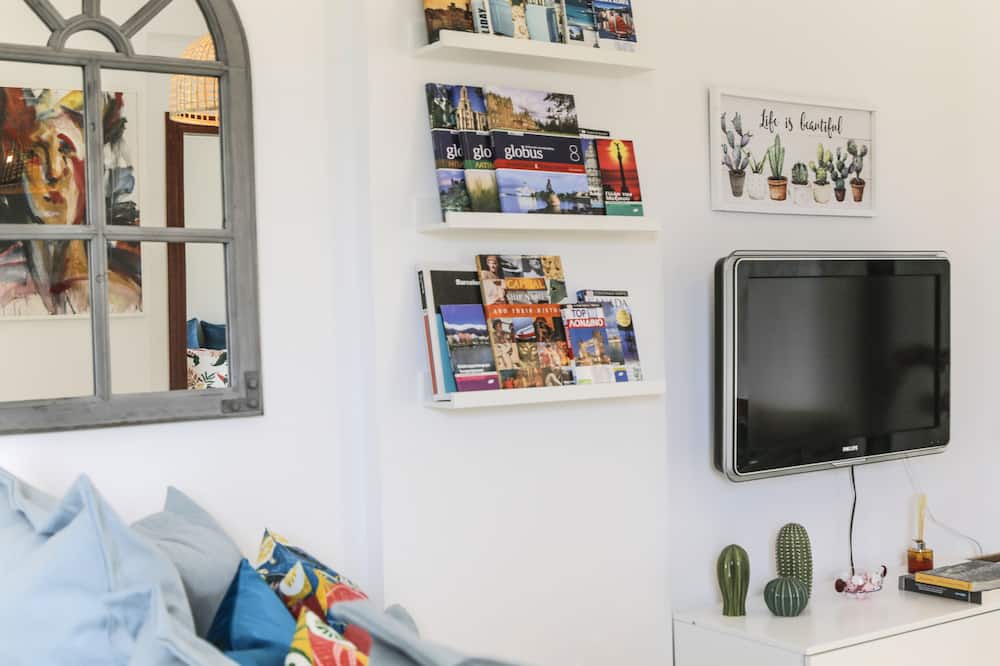 Photo of Livingroom in Aigialeia