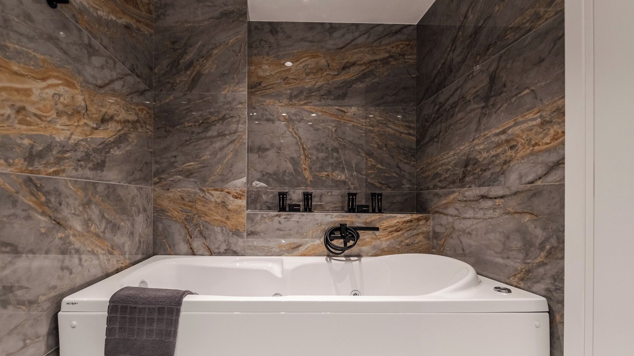Photo of Bathroom in Volos City Centre