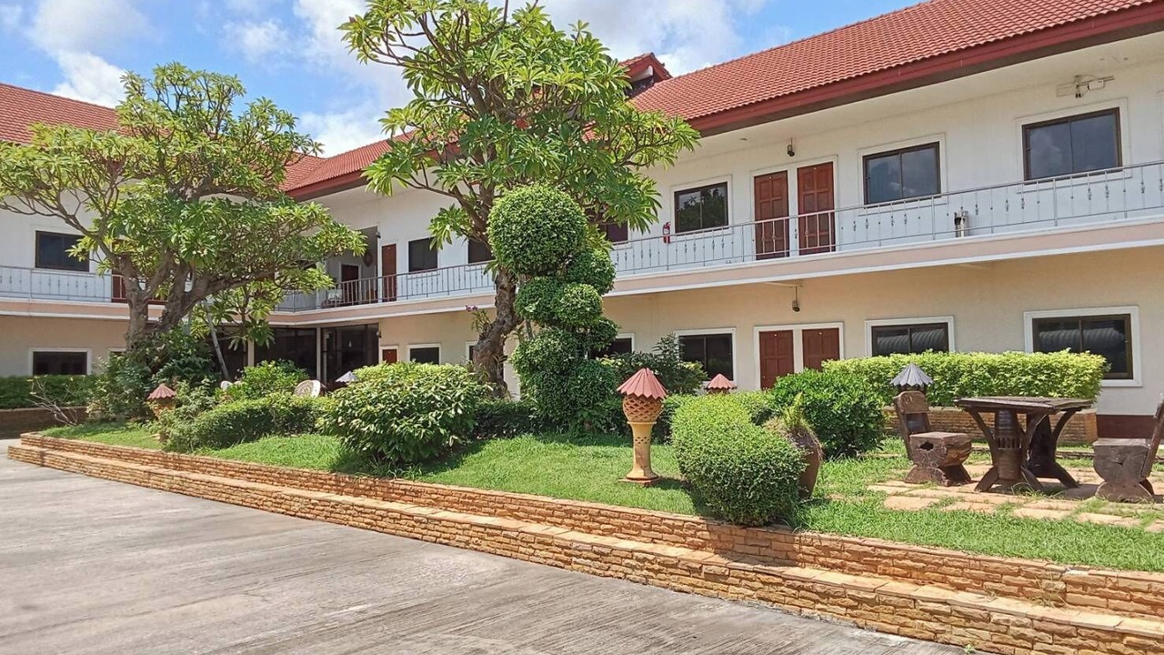 Photo of Buildings in Kaeng Khlo