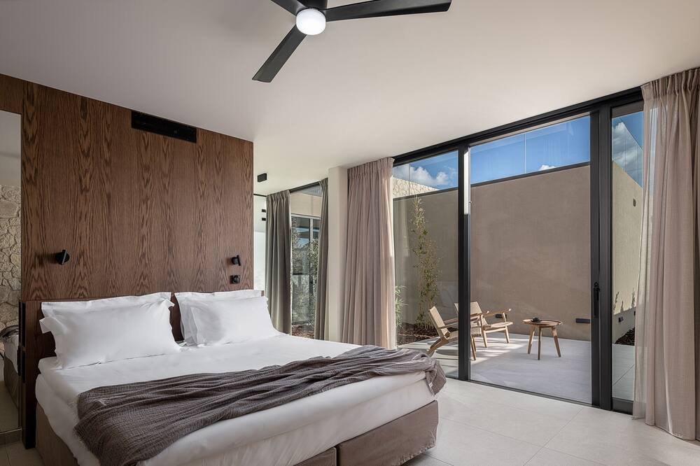 Photo of Bedroom in Tavronitis