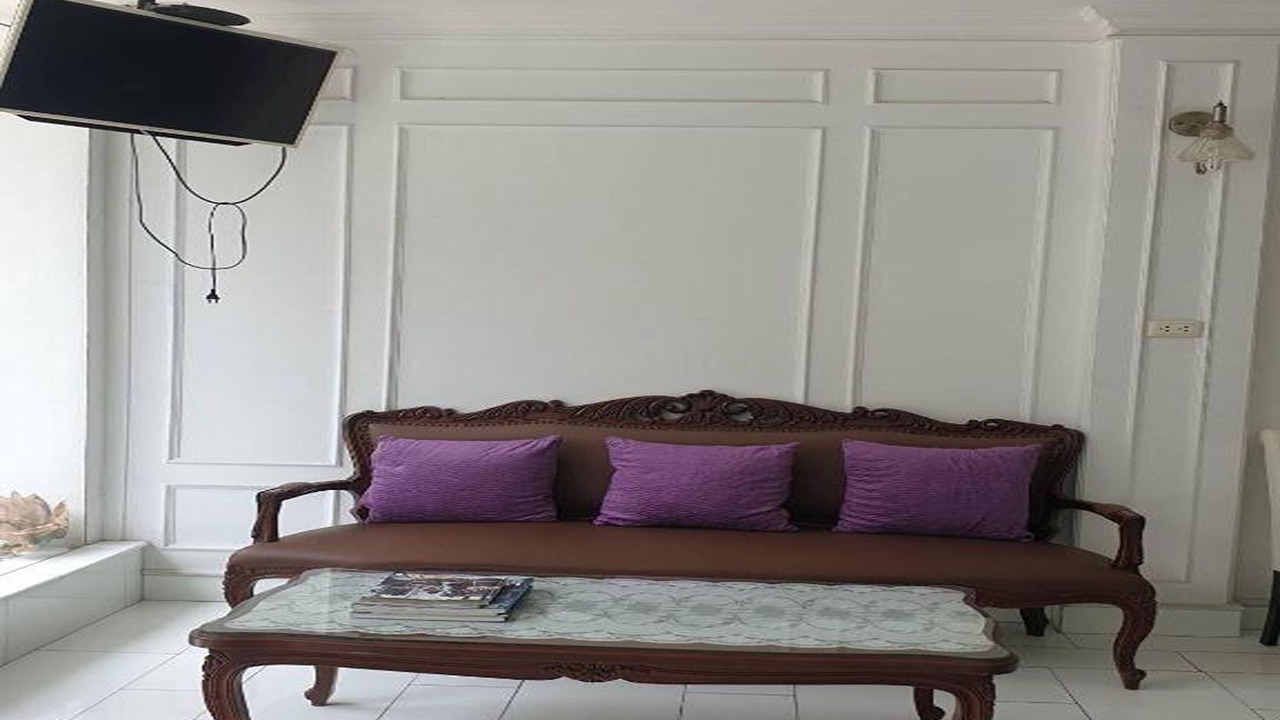Photo of Others in Samsen Nok