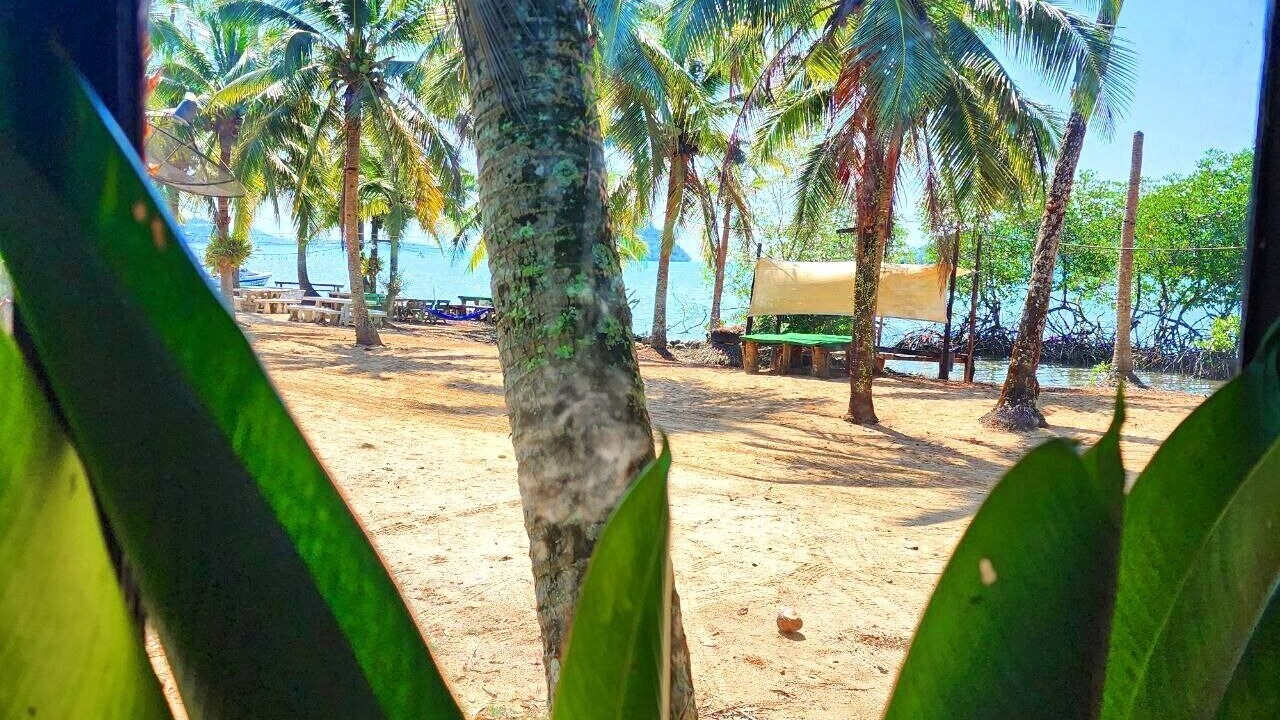 Photo of Bedroom in Koh Chang Tai