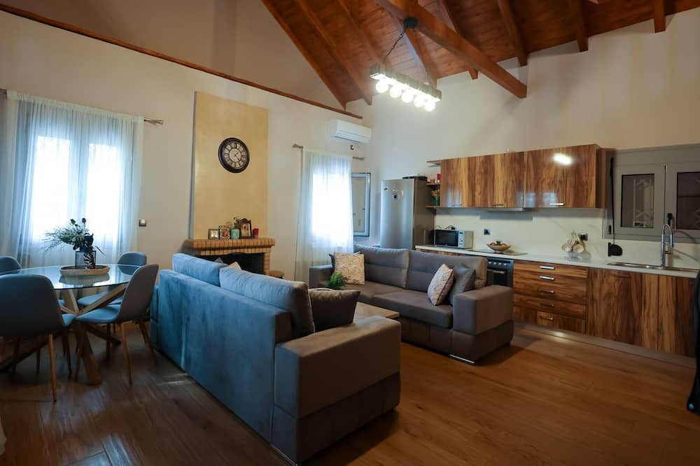 Photo of Livingroom in Messaia