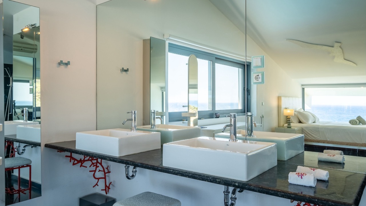 Photo of Bathroom in Gialiskari