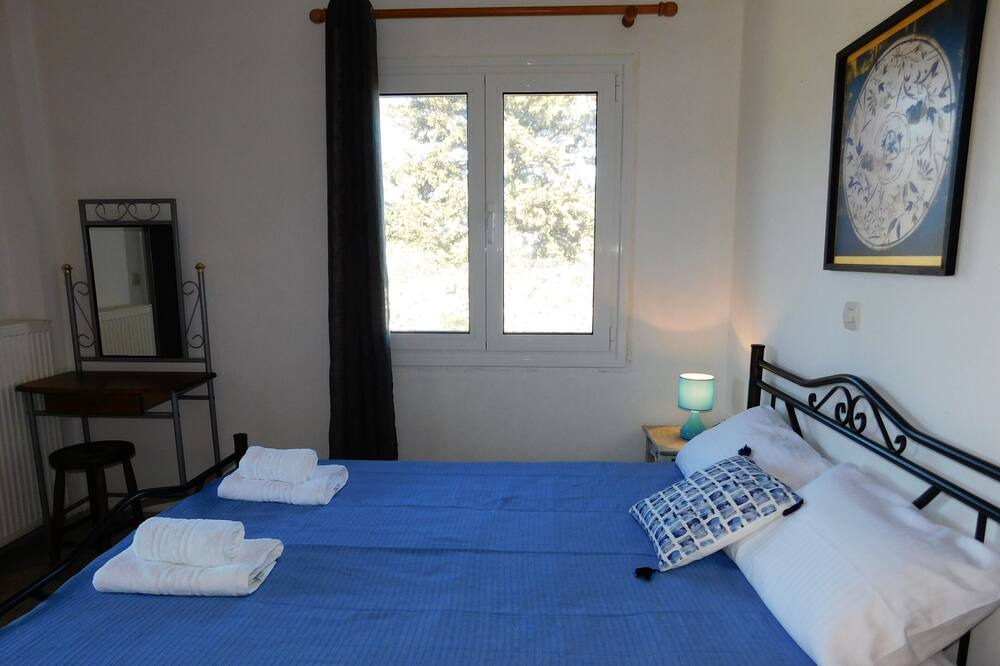 Photo of Bedroom in Kefalas