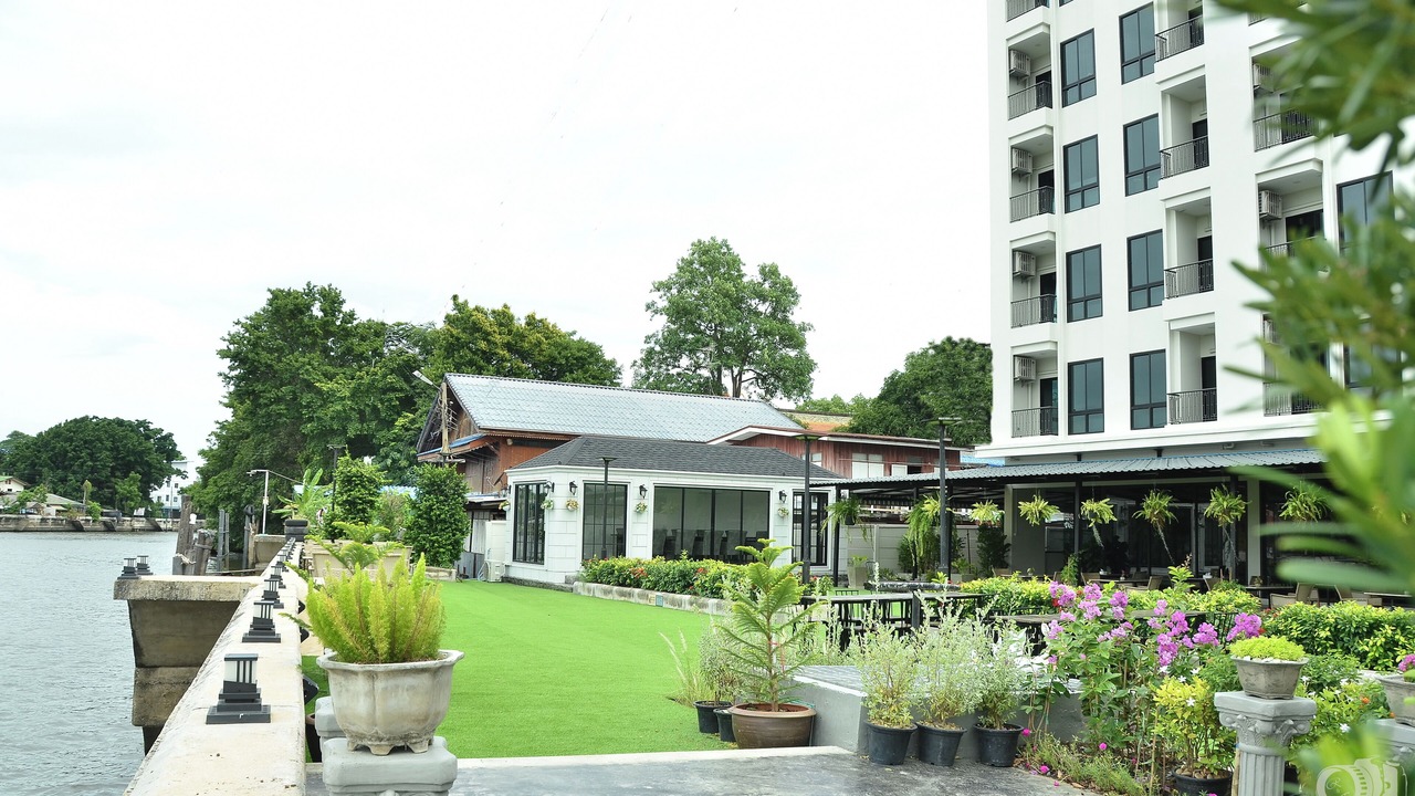Photo of Others in Arun Amarin