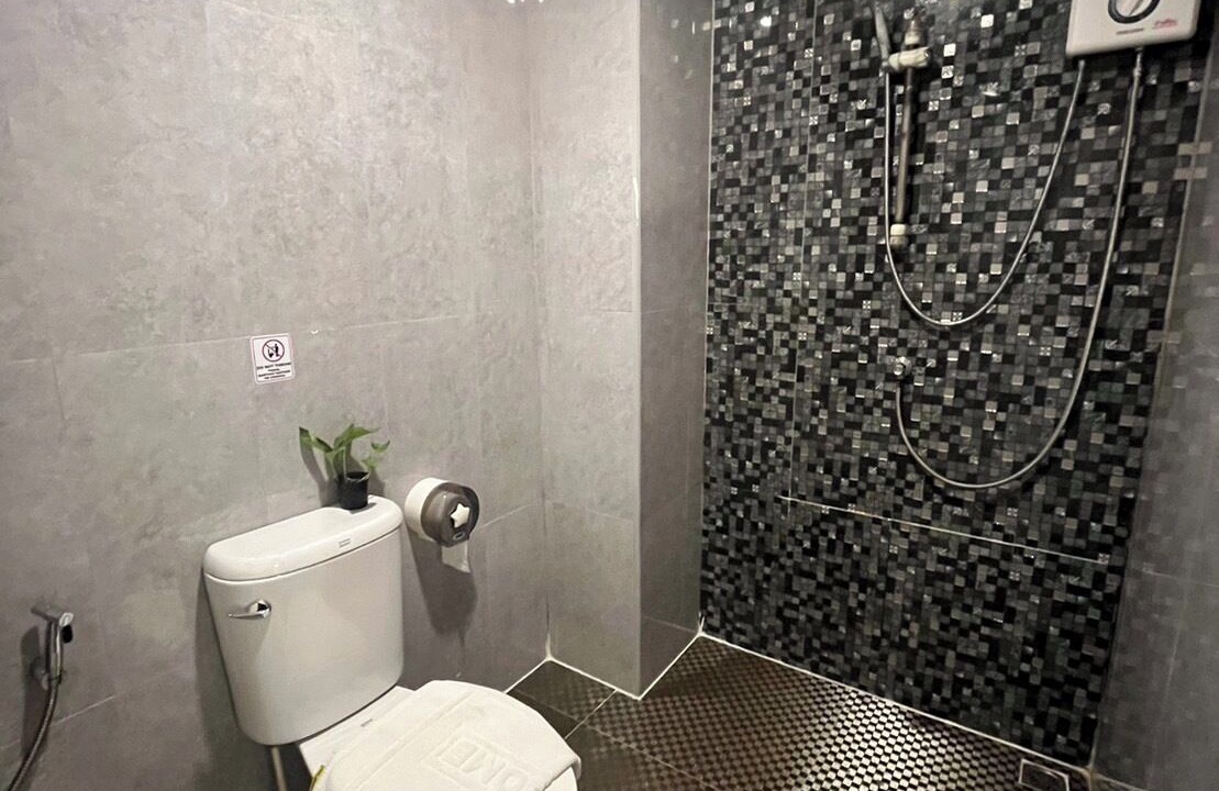 Photo of Bathroom in Thanon Phaya Thai