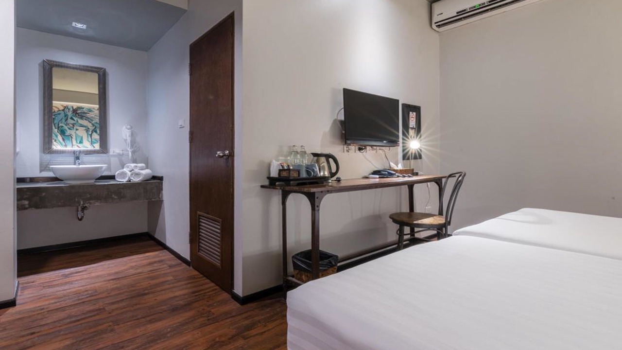 Photo of Bedroom in Thanon Phetchaburi