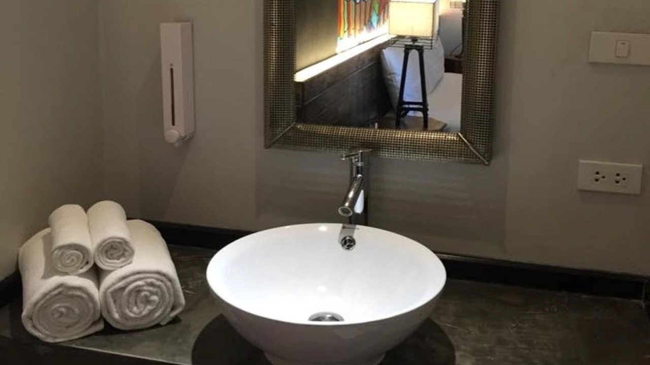Photo of Bathroom in Thanon Phetchaburi