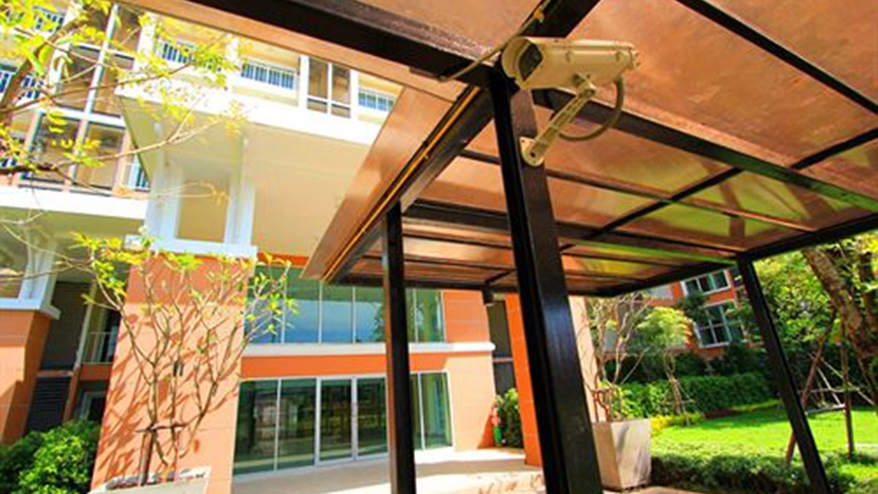 Photo of Outdoor in Khanna Yao