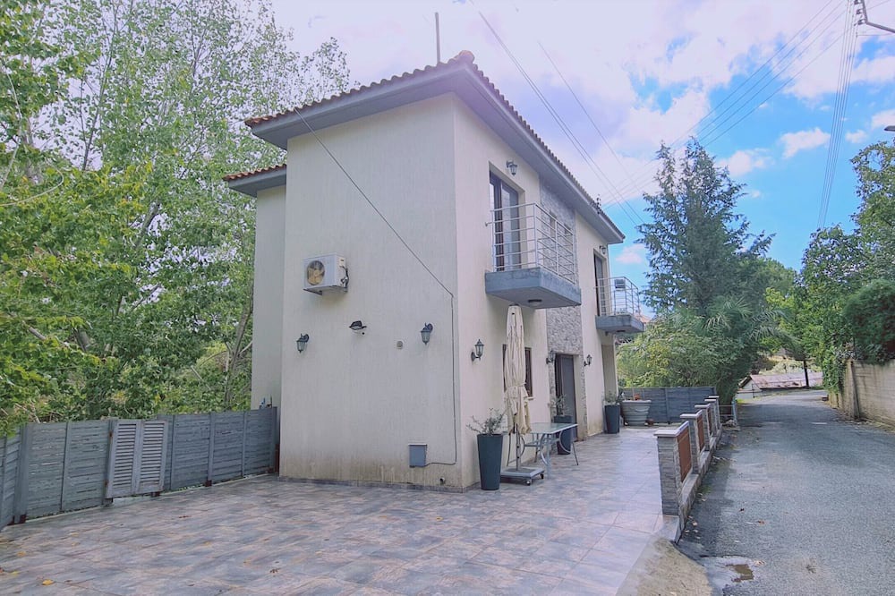 Photo of Outdoor in Moniatis