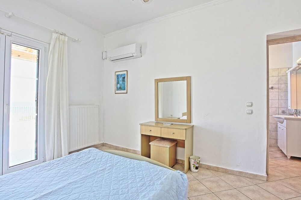 Photo of Bedroom in Apraos