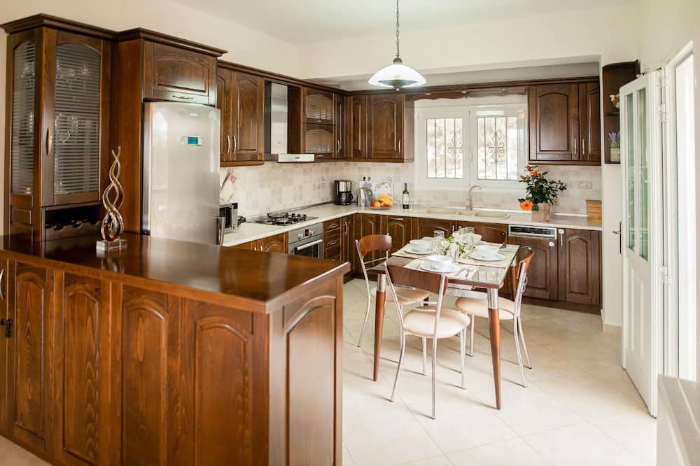 Photo of Kitchen in Sfakera
