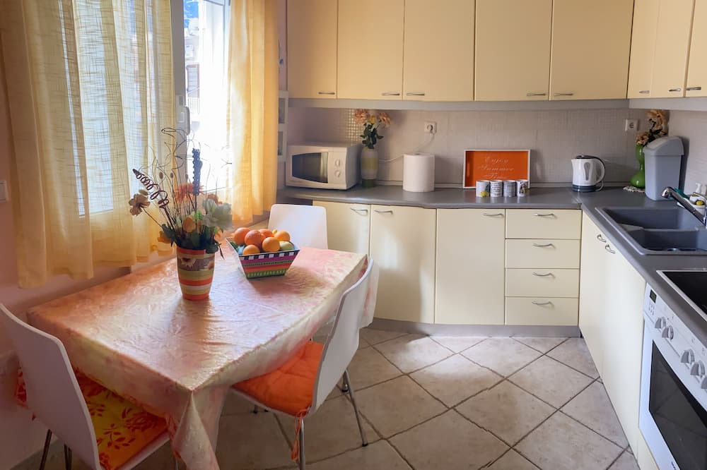 Photo of Kitchen in Corinthia Region