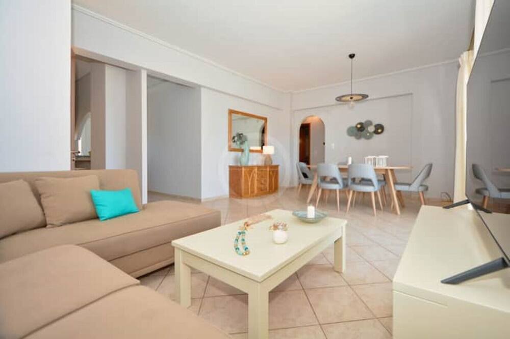 Photo of Livingroom in Porto Heli
