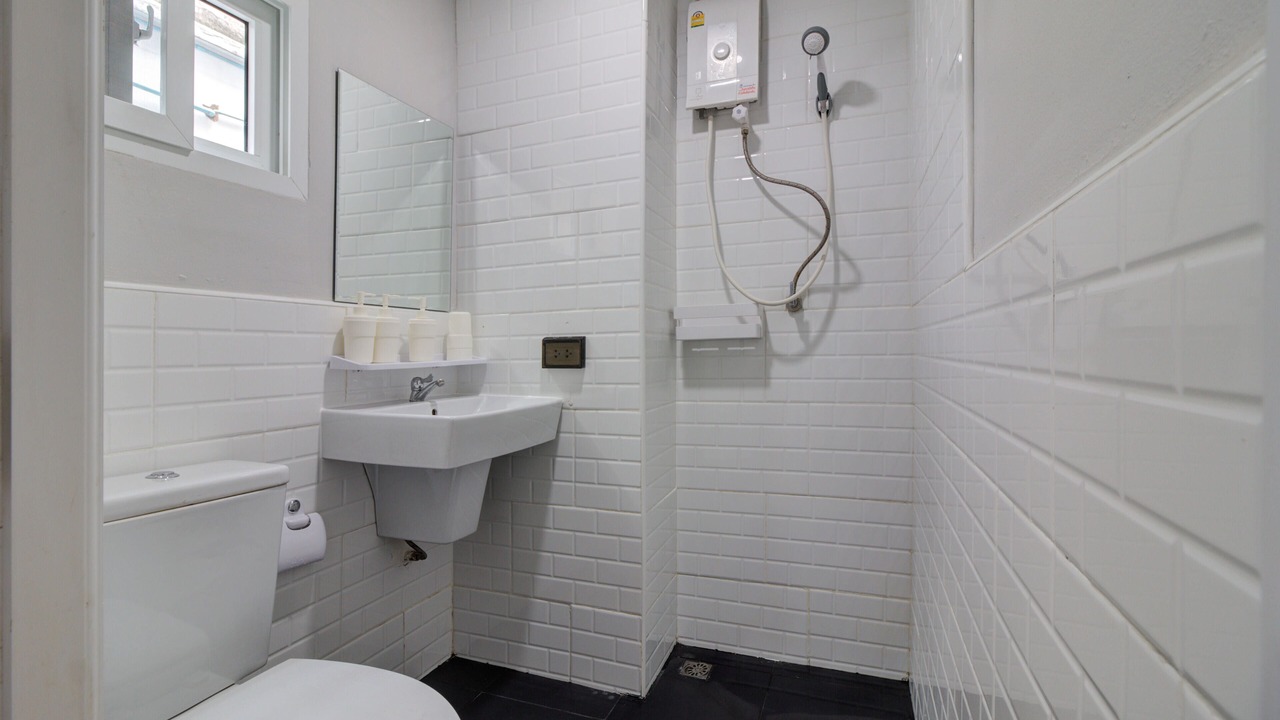 Photo of Bathroom in Makkasan