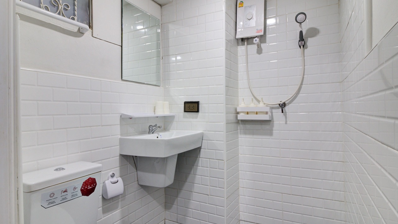 Photo of Bathroom in Makkasan