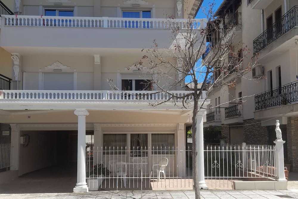 Photo of Outdoor in Olymbiaki Akti
