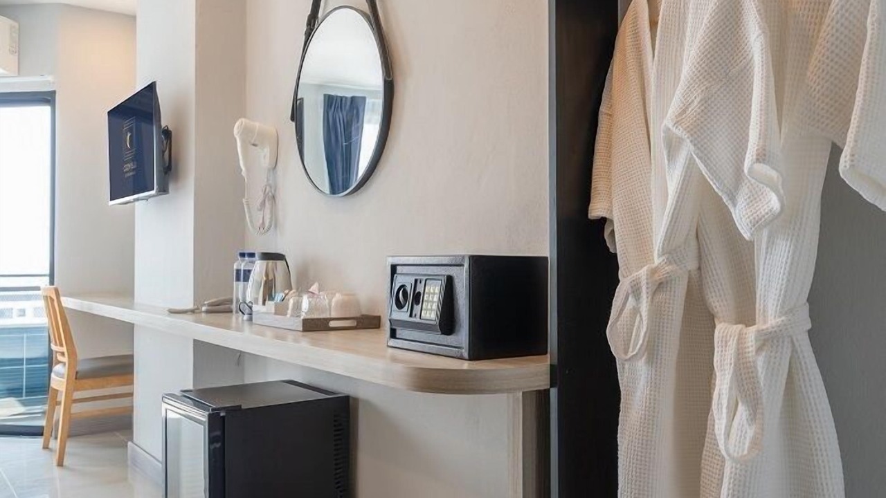 Photo of Bedroom in Racha Thewa