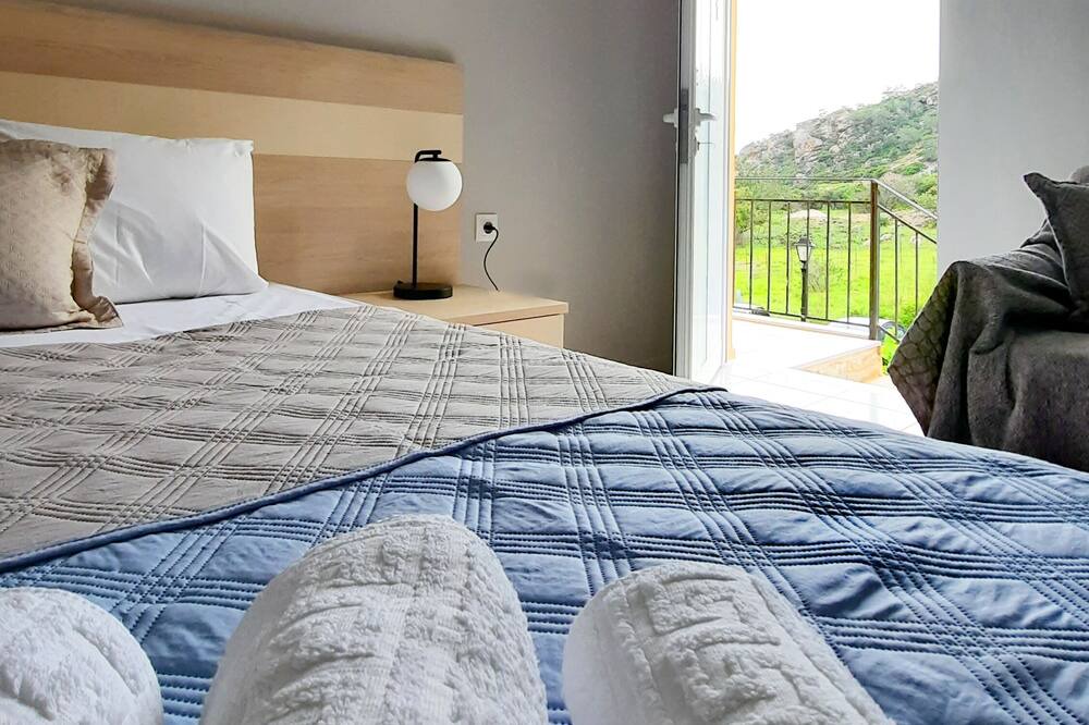 Photo of Bedroom in Sougia