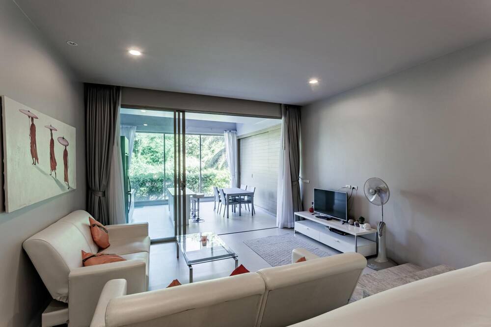 Photo of Livingroom in Karon