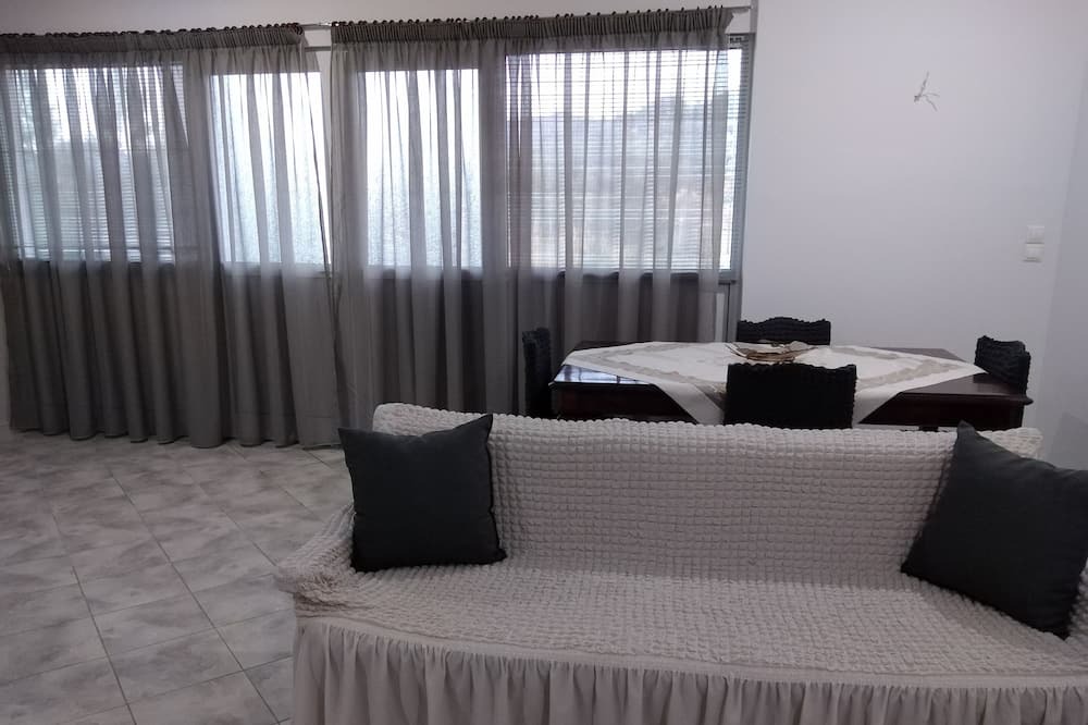 Photo of Livingroom in Sipiada