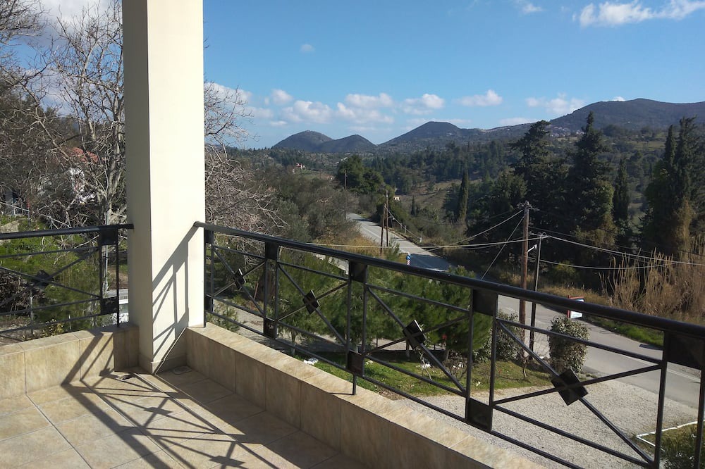Photo of Patio Balcony in Sipiada