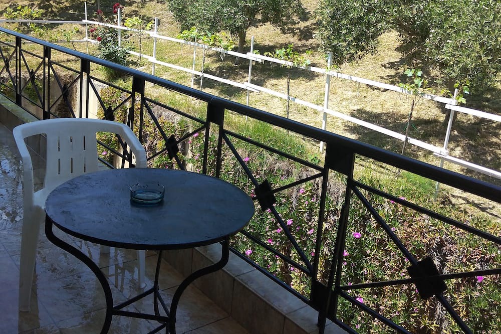 Photo of Patio Balcony in Sipiada