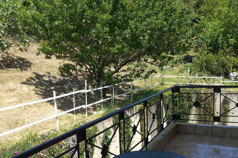 Photo of Patio Balcony in Sipiada