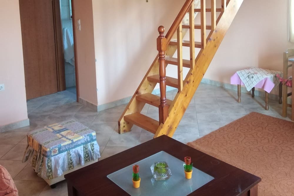 Photo of Livingroom in Sipiada
