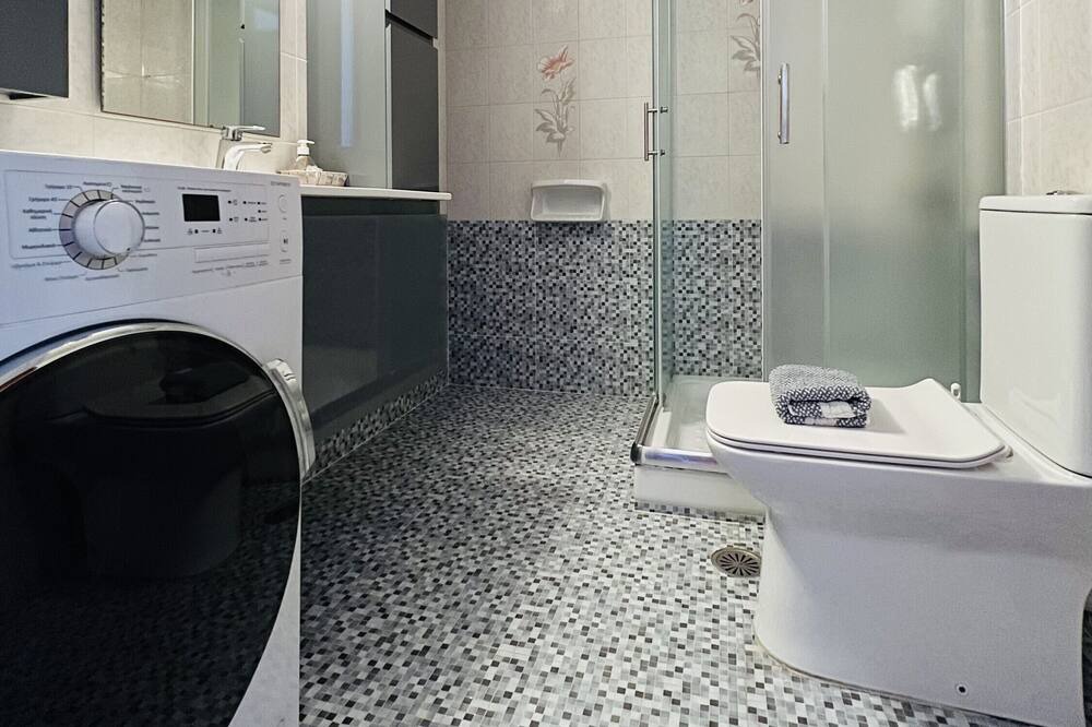 Photo of Bathroom in Adamas
