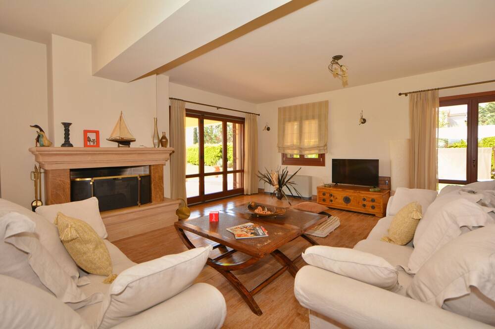 Photo of Livingroom in Porto Heli
