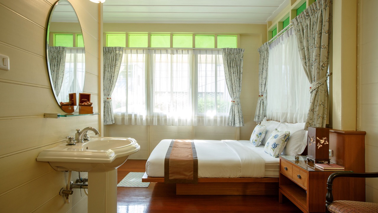 Photo of Bedroom in Wat Bowon Niwet