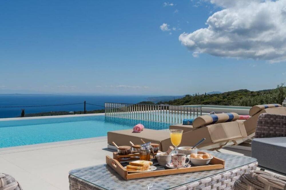 Photo of Outdoor in Skinaria
