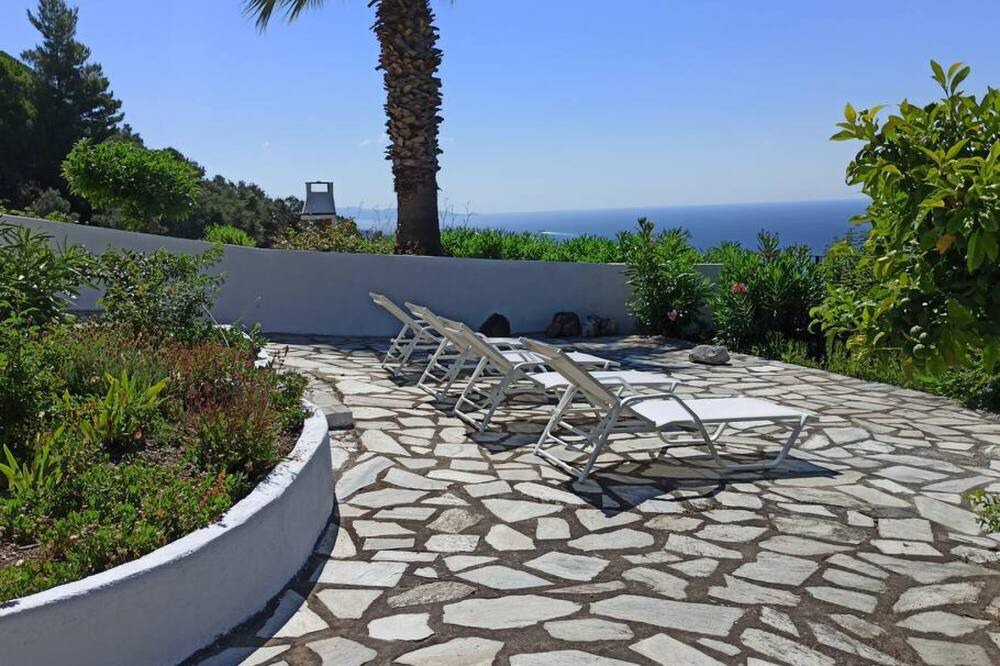 Photo of Outdoor in Katsarou