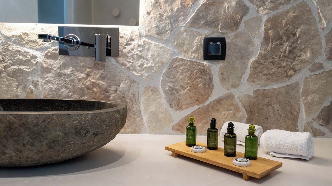 Photo of Bathroom in Fira