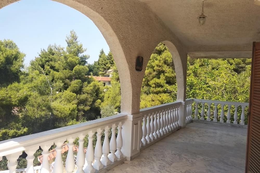 Photo of Outdoor in Eretria