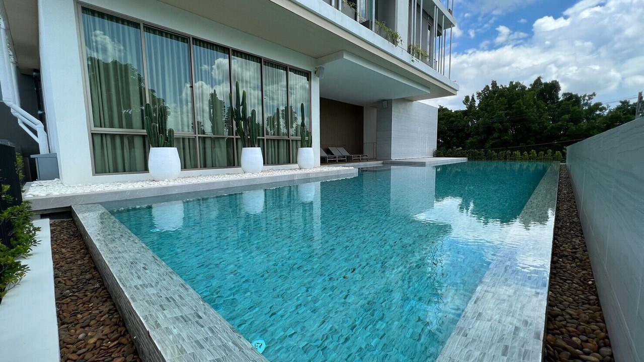 Photo of Outdoor in Tha Sala